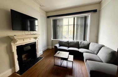 Addison Road, North Hill, Plymouth - Image 2